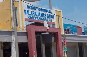 Minta Dilelang Ulang, Perumda Pasar Disomasi