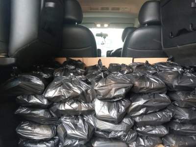 Gerakan Rakyat Berbagi di Panongan  Salurkan 100 Kotak Nasi Kepada Ojol