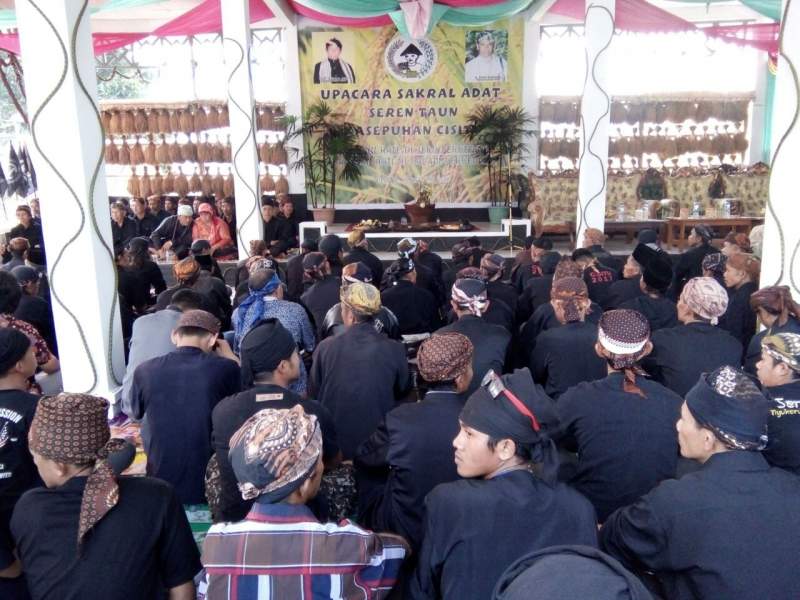  Seren Taun Kasepuhan Cisitu