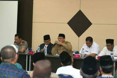 Gubernur Banten Wahidin Halim 