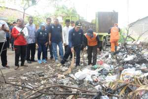 Kepala Dinas DLH Kota Serang : Tong Sampah di Jalan di Peruntukan Untuk Sampah Ringan bukan Sampah Berat