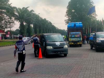Dishub Gelar Penertiban Angkutan Barang Dan Angkutan Umum