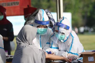 Ilustrasi tenaga kesehatan.