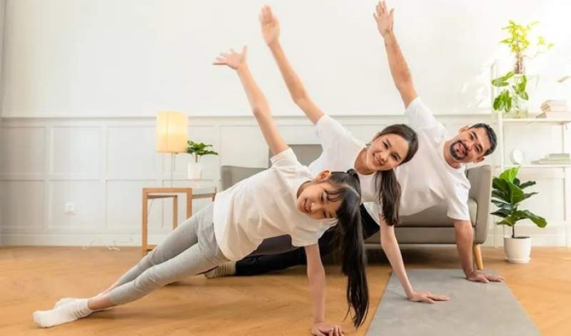 3 Olahraga Seru yang Bisa Dilakukan Bersama Keluarga saat Akhir Pekan