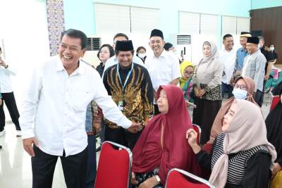 Bupati Hadiri Baksos  Pengobatan Gratis di Sepatan Timur