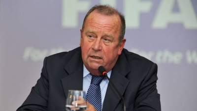 Michel D&rsquo;Hooghe Kepala Komite Medis FIFA .