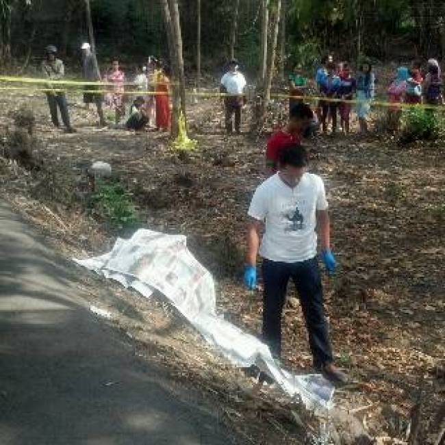 Sesosok Mayat Membuat Geger Warga Pelabuhan Bulan