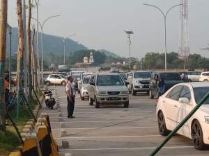 Dermaga Eksekutif Dipadati Pemudik