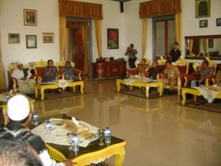 Keberadaan PT Mayora Kurangi Pengangguran