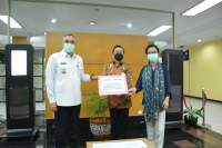 Zaki Menerima Bantuan 1000 Rapid Tes Kit Dari Siloam Hospital