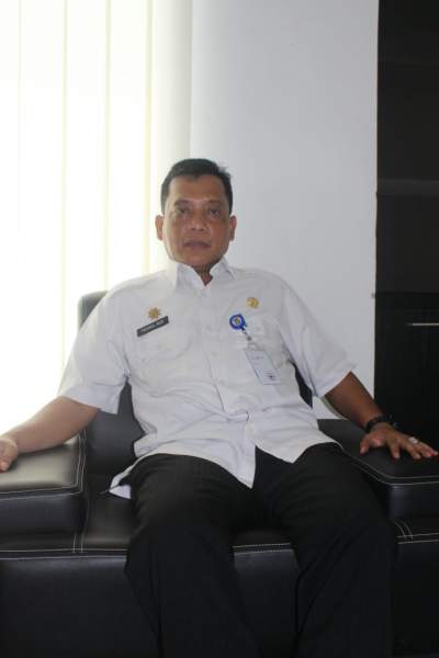  Camat Cisauk Fahrul Rozi
