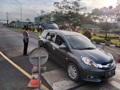Personel Ditpamobvit Polda Banten Cek Seluruh Area PT Krakatau Posco