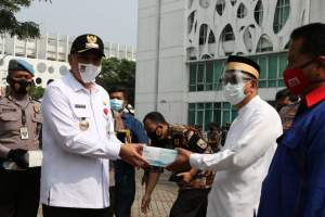 Covid 19 Melonjak, Zaki Kampanyekan Gebrak Masker