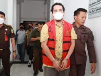 EHP Tersangka Penyuap Ditahan Kejati Banten