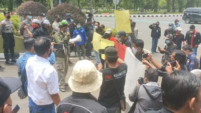 Tuntutan Pencopotan Jabatan Camat Sindang Jaya Dinilai Ngawur