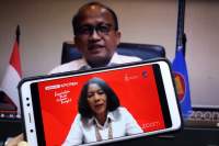 Dra. Rosarita Niken Widiastuti, M.Si (Staf Khusus Kemenkominfo Bidang IKP, Transformasi Digital, dan Hubungan Antar Lembaga), menjadi salah satu pembicara dalam diskusi bertema Menyiapkan Aset SDM yang Mendukung Kebangkitan Dunia Usaha di Era Pandemi di Jakarta, Senin, 30 November 2020. Hadir dua narasumber lainnya yaitu Dr. Ir. Hariyadi BS. Sukamdani, MM (Ketua Umum APINDO dan Ketua Umum PHRI), Anwar Sanusi, Ph.D (Sekretaris Jenderal Kemnaker RI).