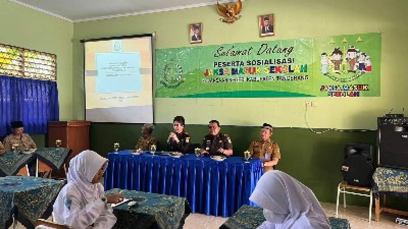 Kunjungi SMPN 3, Kejari Kab Tangerang Sosialisasikan Bahaya Narkoba