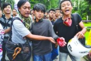 Mahasiswa Duduki Istana Bogor