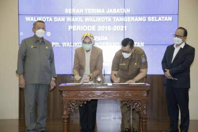 PEMERINTAH KOTA TANGERANG SELATAN LAKUKAN SERAH TERIMA JABATAN