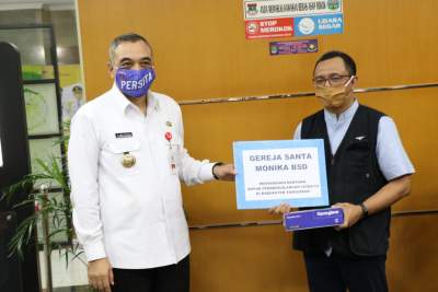 Zaki Terima Bantuan Peti Mati Bagi Korban Yang Meninggal Dunia Akibat Corona