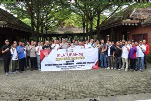 Jelang May Day, Kapolresta Tangerang Ngopi Bareng Serikat Buruh