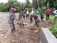 Satgas TMMD Kodim 0601/Pandeglang Bersama Warga Selesaikan Pembangunan Jalan