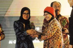 Kabupaten Lebak Terima Penghargaan Kampung Adat Terpopuler Pada Ajang API 2018