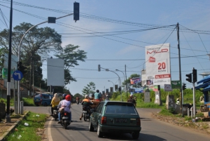 Warga Keluhkan Traffic Light Kadu Banen Tak Berfungsi