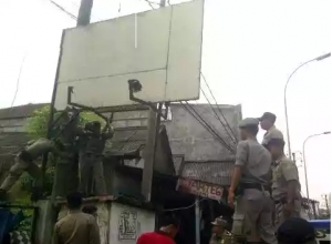Sebanyak 60 Reklame Tanpa Ijin Akan Dibongkar