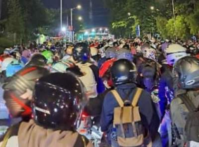 Mengeluh, Pemudik Kehabisan Tiket di Pelabuhan Ciwandan