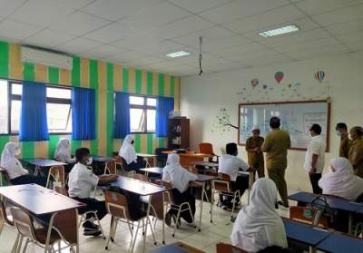 Warga Rengas Keluhkan Tidak Ada SMPN