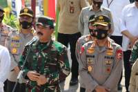 Kapolri Dan Pangima TNI Kunjungi Kampung Tangguh Di Mauk