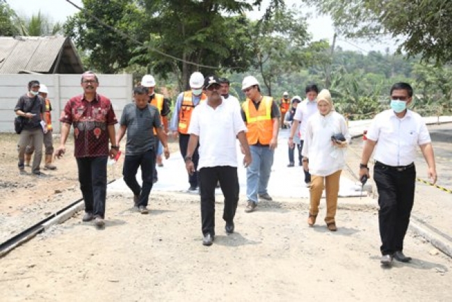 Plt Gubernur Banten Tinjau Pembangunan Jalan Tigaraksa – Citeras