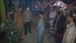 Unsur muspika Kecamatan Sindang Jaya membubarkan acara Sosial Keagamaan