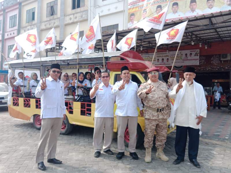 Bacaleg Partai Gerindra Serdang Bedagai naik odong-oeong daftar ke KPU.