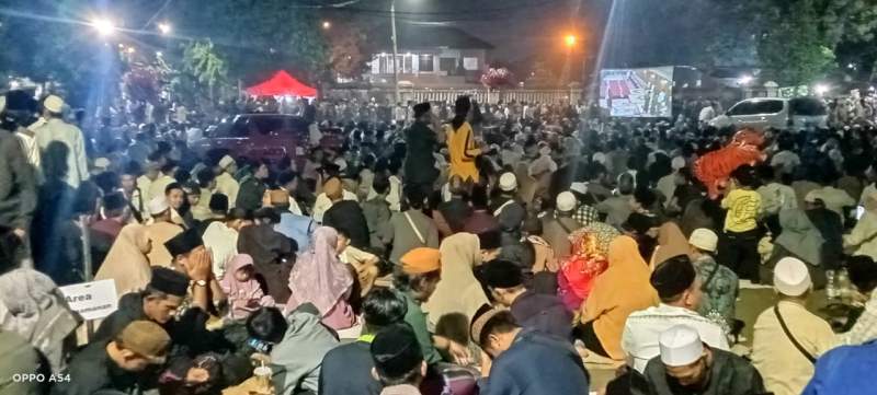 Ribuan Warga Hadiri Haul Abuya Uci Cilongok