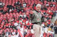Calon Presiden nomor urut 3, Ganjar Pranowo saat menyampaikan pidato politiknya di Gelora Bung Karno, Senayan, Jakarta, Sabtu (3/2/2024). (Foto: Aip/detak)
