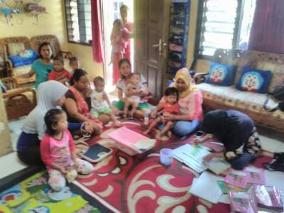 RW 15, Kampung Pasir Sukarayat, Kelurahan Muara Ciujung Timur, Kecamatan Rangkasbitung, Kabupaten Lebak tak memiliki posyandu.