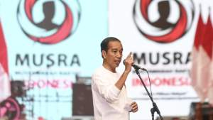 Presiden Jokowi saat menghadiri puncak musyawarah masyarakat (Musra) di Istora, Jakarta, Minggu (14/5/2023).