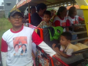 Massa Gerindra Depok Libatkan  Anak -Anak Berkampanye