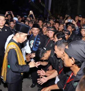 Pendekar Banten Kecam Pemasangan Baliho Erickout, Erick Gagal