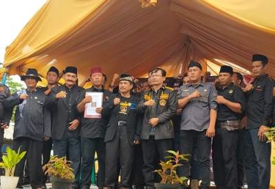 Abah Oyim Munandar Sugriwa Lantik Pengurus DPAC PPBNI Mandalawangi