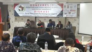 Subhanallah, Usai Dilantik Ketua Dewan Berangkatkan Umroh Wartawan