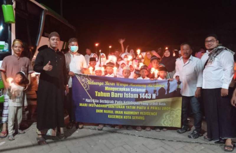 Sambut Tahun Baru Islam 1 Muharram, Warga Harmony Antusias Ikuti Pawai Obor