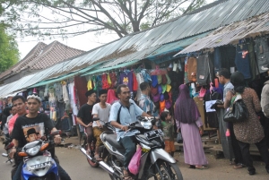Jelang Idul Fitri, Pedagang Pakaian Banyak Diburu Pembeli