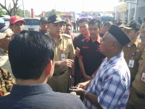 Omzet Menurun, Pedagang Pasar Sentiong Curhati Bupati