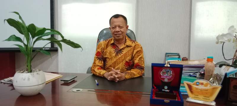 Kadis Poraparbud, Zulfikar.