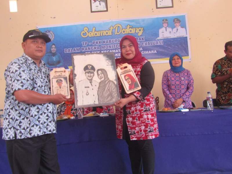 Ani Sumardi Lakukan Monev PKK Kecamatan Cihara