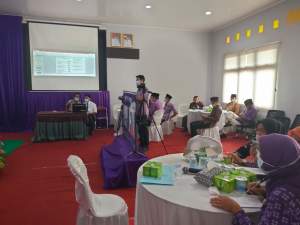 Dikeluhkan Karena Berlobang, Warga Bunar Minta Dibangun