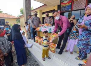 Sambut Ramadhan, Polsek Teluk Nibung Gelar Tali Asih ke Kaum Dhuafa
